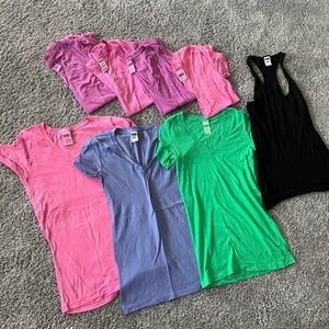 Lot of 7 vs t shirts, 1 tank